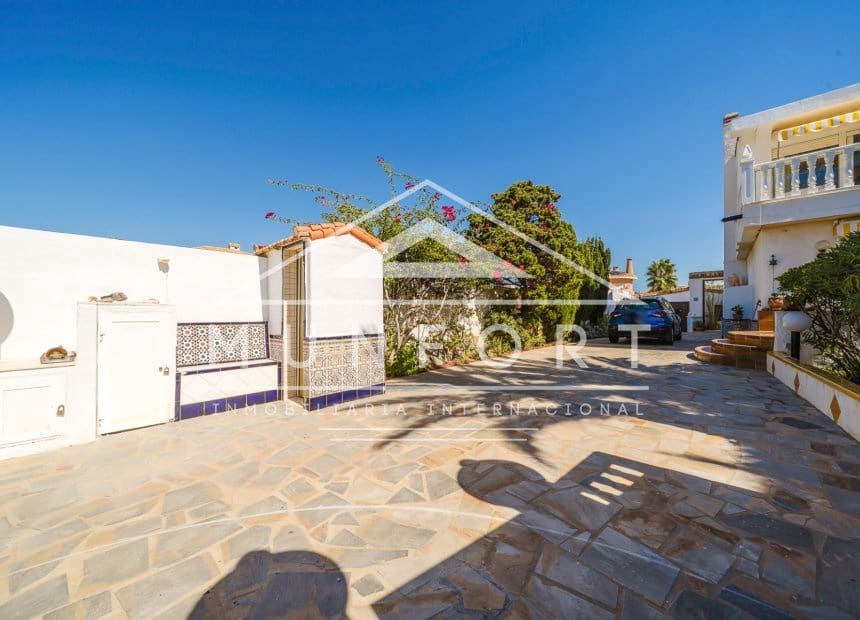 6 sovrum Villa till salu i La Manga del Mar Menor - 750 000 € (Ref: 9940856)