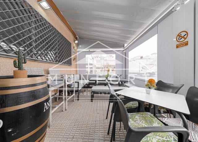 Erhverv til salg i San Pedro del Pinatar ciudad, San Pedro del Pinatar - € 399.900 (Ref: 9940857)