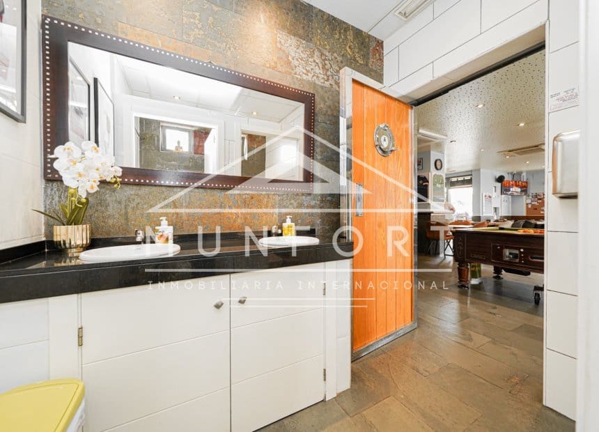 Local Commercial à vendre à San Pedro del Pinatar - 399 900 € (Ref: 9940857)