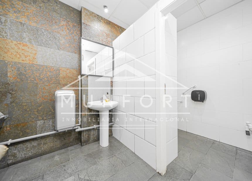 Local Commercial à vendre à San Pedro del Pinatar - 399 900 € (Ref: 9940857)