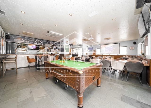 Erhverv til salg i San Pedro del Pinatar ciudad, San Pedro del Pinatar - € 399.900 (Ref: 9940857)
