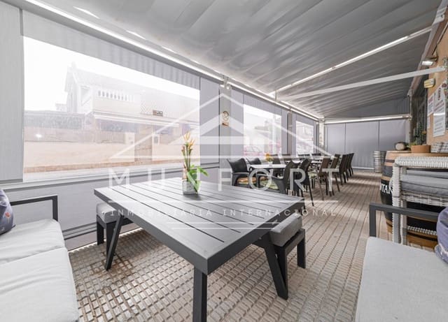 Erhverv til salg i San Pedro del Pinatar ciudad, San Pedro del Pinatar - € 399.900 (Ref: 9940857)