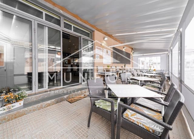 Erhverv til salg i San Pedro del Pinatar ciudad, San Pedro del Pinatar - € 399.900 (Ref: 9940857)