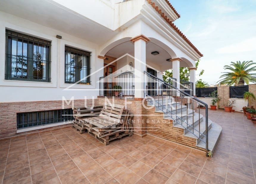 8 soveværelse Villa til salg i San Pedro del Pinatar - € 1.025.000 (Ref: 9940860)