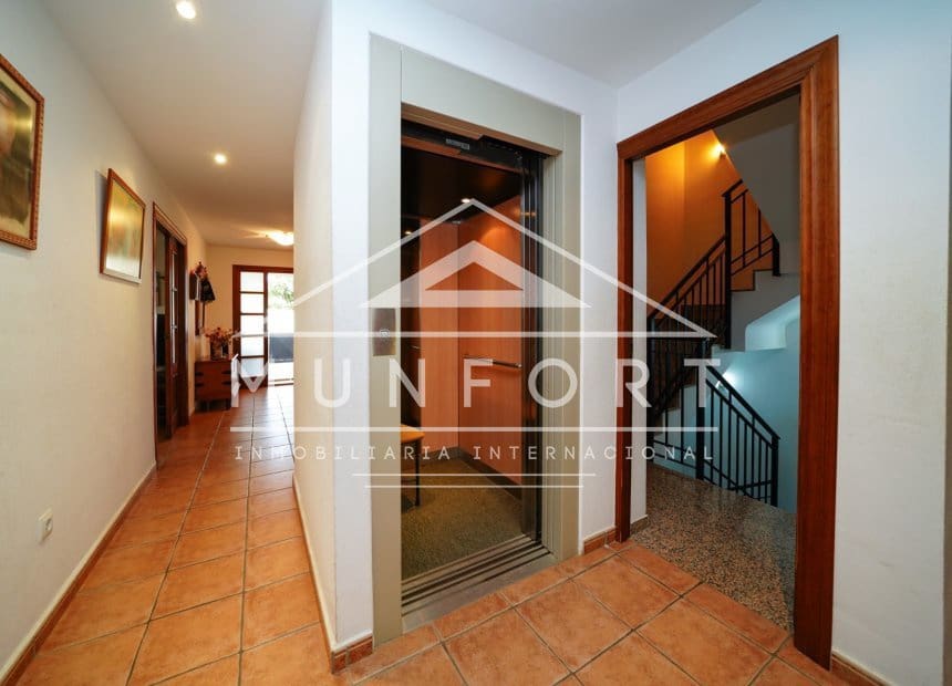 8 soveværelse Villa til salg i San Pedro del Pinatar - € 1.025.000 (Ref: 9940860)