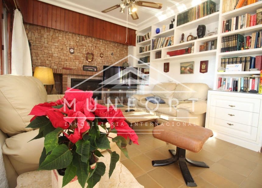 4 Zimmer Villa zu verkaufen in Dehesa de Campoamor mit Pool - 889.900 € (Ref: 9940862)