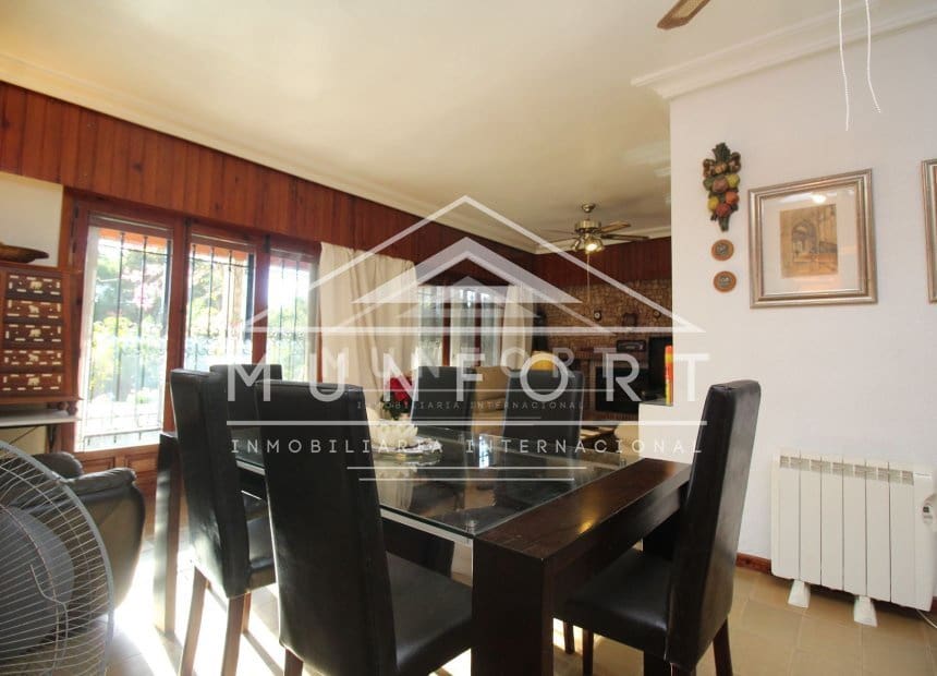 4 Zimmer Villa zu verkaufen in Dehesa de Campoamor mit Pool - 889.900 € (Ref: 9940862)