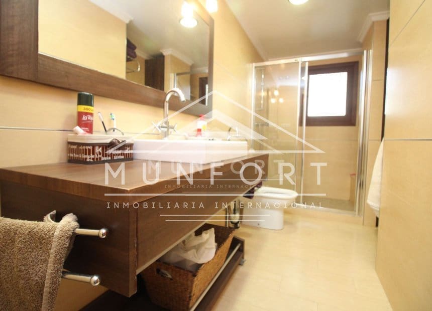4 Zimmer Villa zu verkaufen in Dehesa de Campoamor mit Pool - 889.900 € (Ref: 9940862)