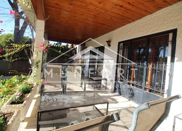 4 Zimmer Villa zu verkaufen in Dehesa de Campoamor, Orihuela mit Pool - 889.900 € (Ref: 9940862)