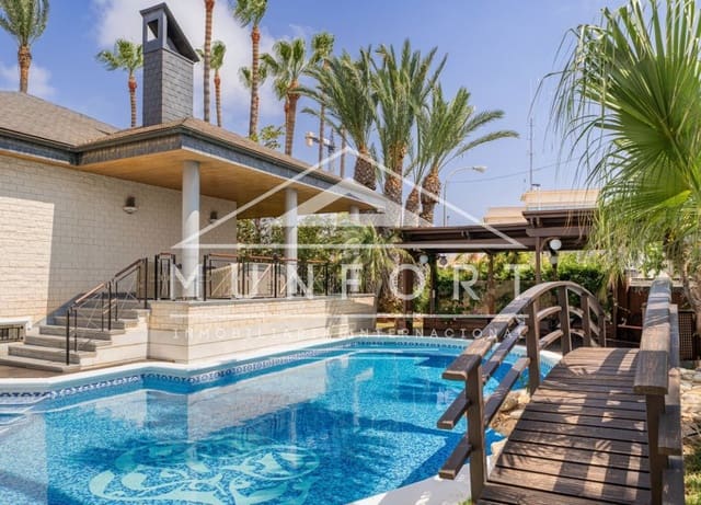 5 makuuhuone Huvila myytävänä paikassa San Pedro del Pinatar ciudad, San Pedro del Pinatar mukana uima-altaan - 1 299 000 € (Ref: 9940864)
