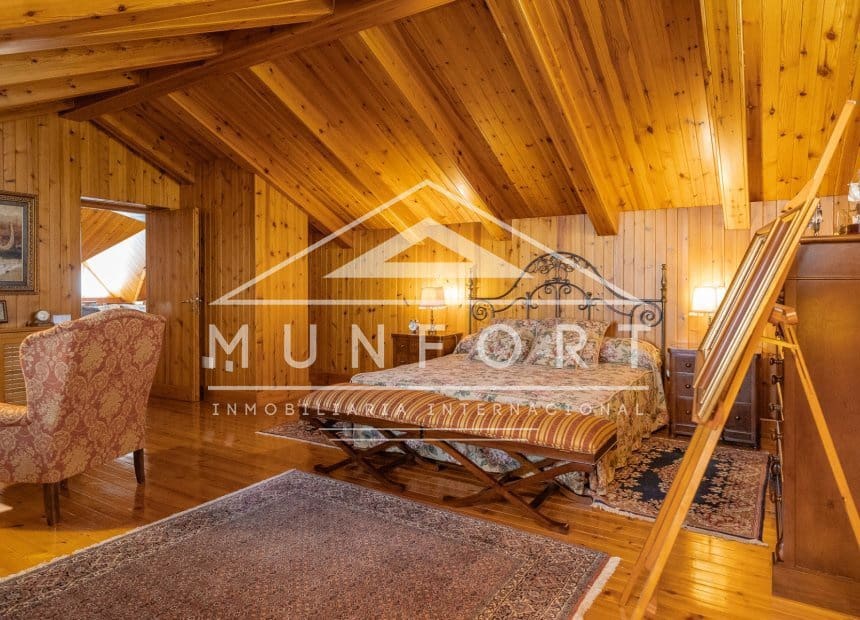 5 makuuhuone Huvila myytävänä paikassa San Pedro del Pinatar mukana uima-altaan - 1 299 000 € (Ref: 9940864)
