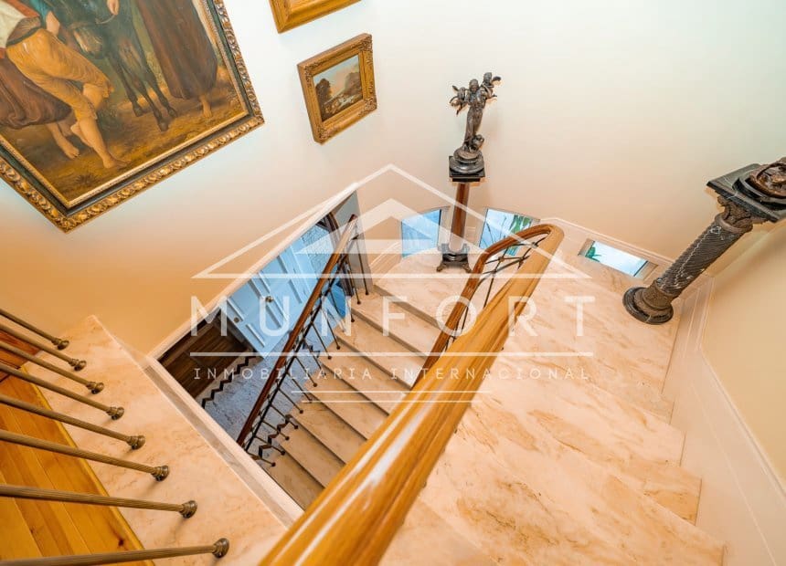 5 makuuhuone Huvila myytävänä paikassa San Pedro del Pinatar mukana uima-altaan - 1 299 000 € (Ref: 9940864)