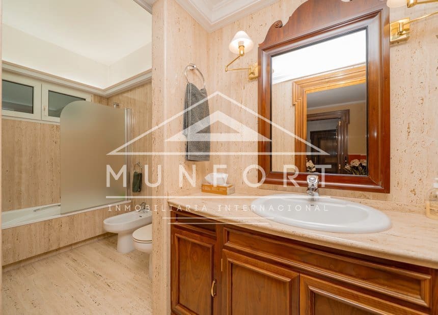 5 makuuhuone Huvila myytävänä paikassa San Pedro del Pinatar mukana uima-altaan - 1 299 000 € (Ref: 9940864)
