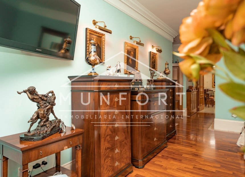 5 makuuhuone Huvila myytävänä paikassa San Pedro del Pinatar mukana uima-altaan - 1 299 000 € (Ref: 9940864)