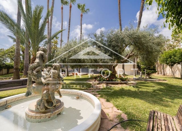 5 makuuhuone Huvila myytävänä paikassa San Pedro del Pinatar ciudad, San Pedro del Pinatar mukana uima-altaan - 1 299 000 € (Ref: 9940864)