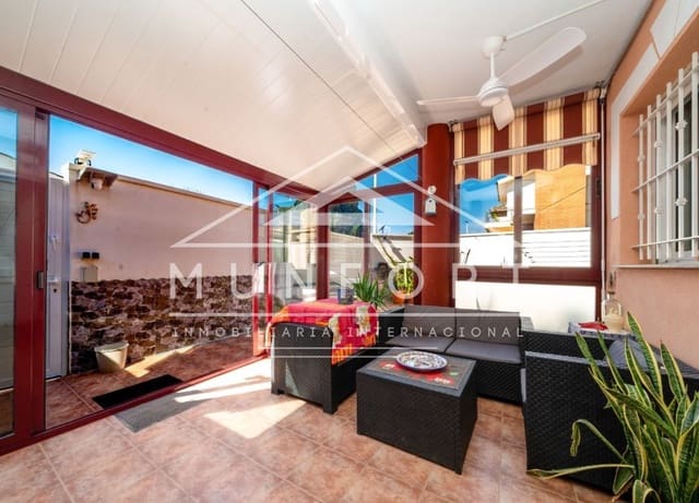 3 makuuhuone Paritalo myytävänä paikassa Santiago de la Ribera, San Javier - 361 000 € (Ref: 9940867)