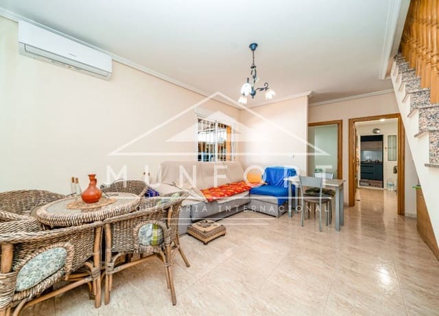 3 makuuhuone Paritalo myytävänä paikassa Santiago de la Ribera, San Javier - 361 000 € (Ref: 9940867)