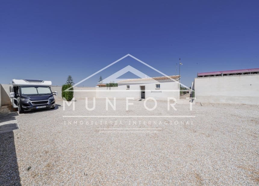 4 soveværelse Erhverv til salg i Valle del Sol med swimmingpool - € 895.000 (Ref: 9941200)