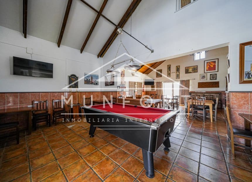 4 soveværelse Erhverv til salg i Valle del Sol med swimmingpool - € 895.000 (Ref: 9941200)