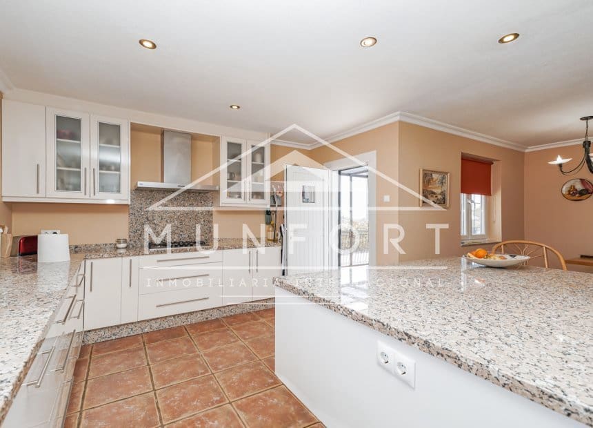 4 soveværelse Villa til salg i Valle del Sol med swimmingpool - € 895.000 (Ref: 9941201)