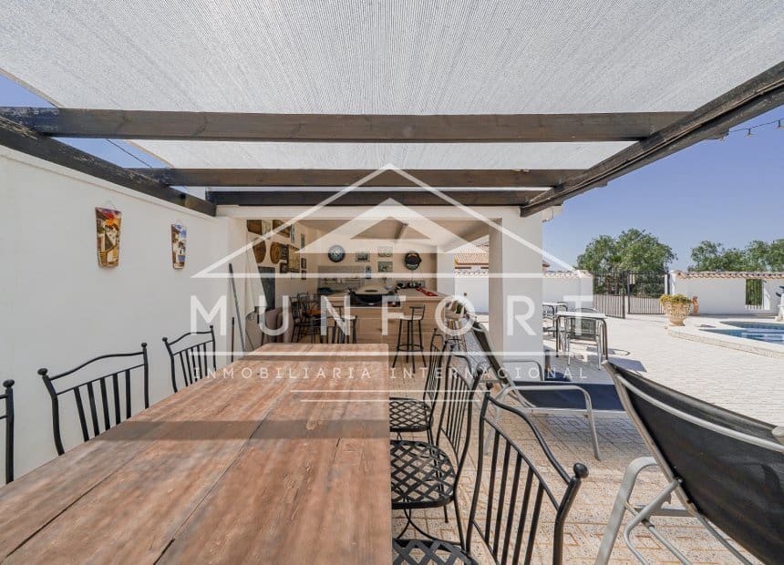 4 soveværelse Villa til salg i Valle del Sol med swimmingpool - € 895.000 (Ref: 9941201)