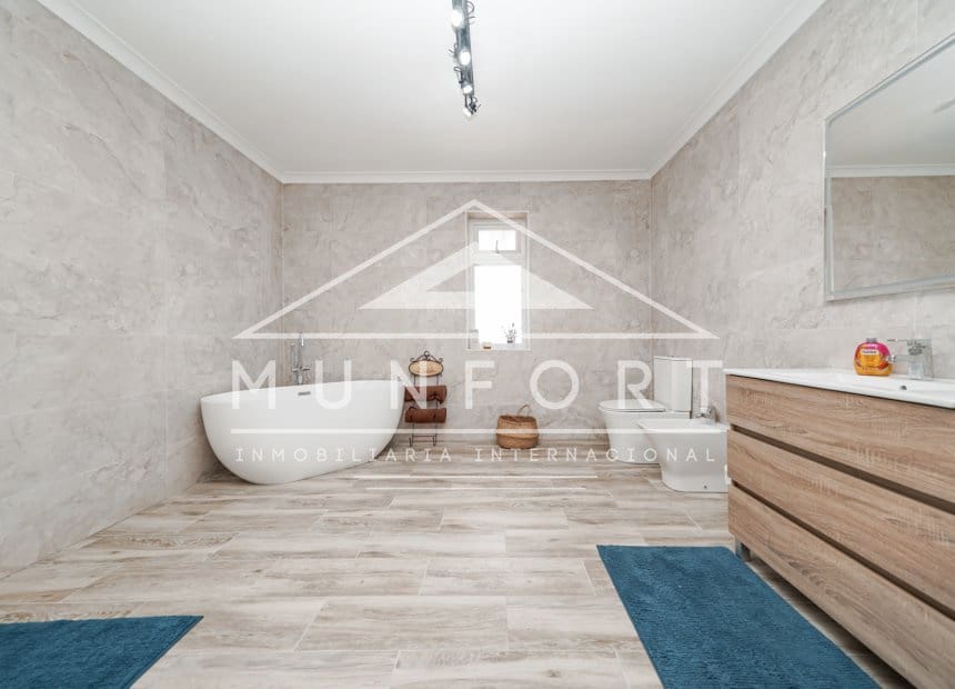 4 soveværelse Villa til salg i Valle del Sol med swimmingpool - € 895.000 (Ref: 9941201)