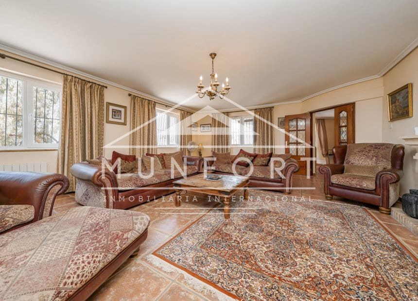 4 soveværelse Villa til salg i Valle del Sol med swimmingpool - € 895.000 (Ref: 9941201)
