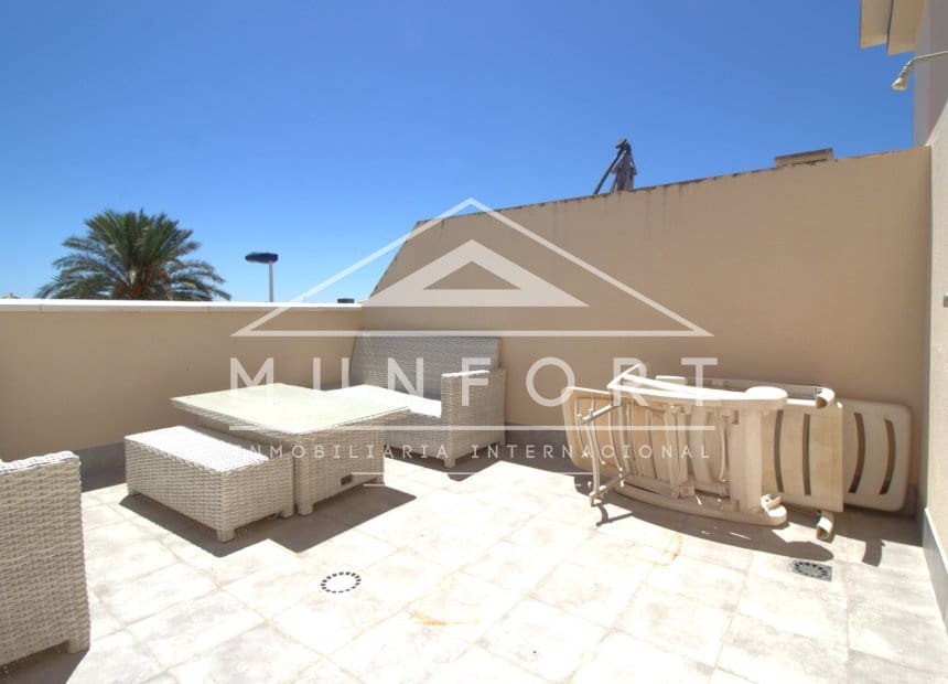 Apartamento de 3 habitaciones en San Pedro del Pinatar en venta con piscina - 199.900 € (Ref: 9944934)