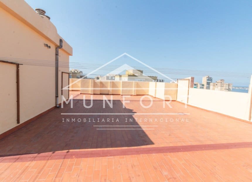 Appartement de 2 chambres de location de vacances à Dehesa de Campoamor - 900 € (Ref: 9944935)