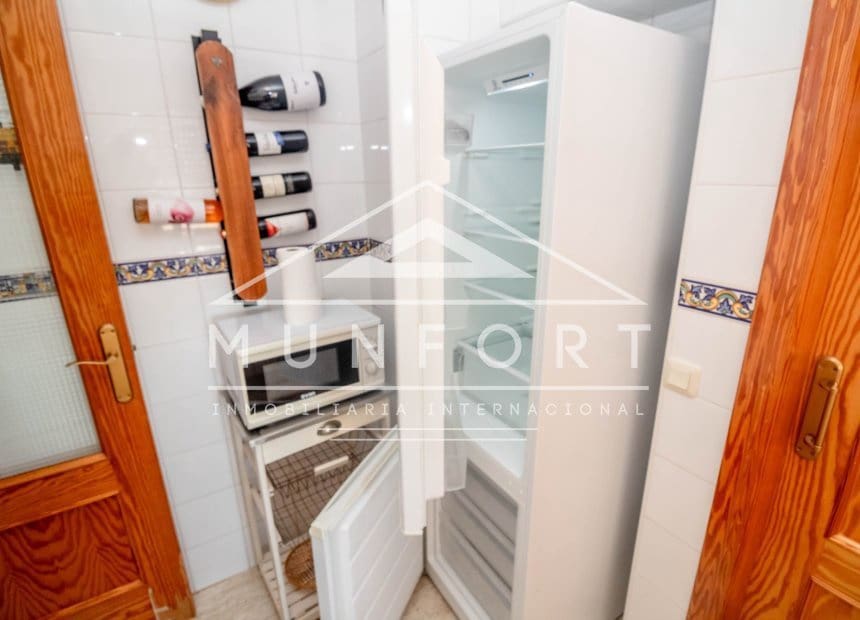 Appartement de 2 chambres de location de vacances à Dehesa de Campoamor - 900 € (Ref: 9944935)