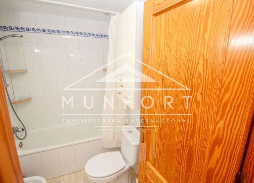 Appartement de 2 chambres de location de vacances à Dehesa de Campoamor - 900 € (Ref: 9944935)