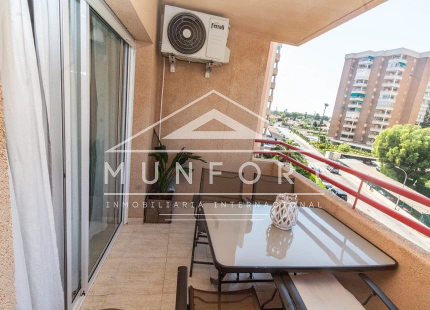 Appartement de 2 chambres de location de vacances à Dehesa de Campoamor - 900 € (Ref: 9944935)
