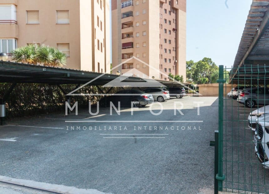 Appartement de 2 chambres de location de vacances à Dehesa de Campoamor - 900 € (Ref: 9944935)