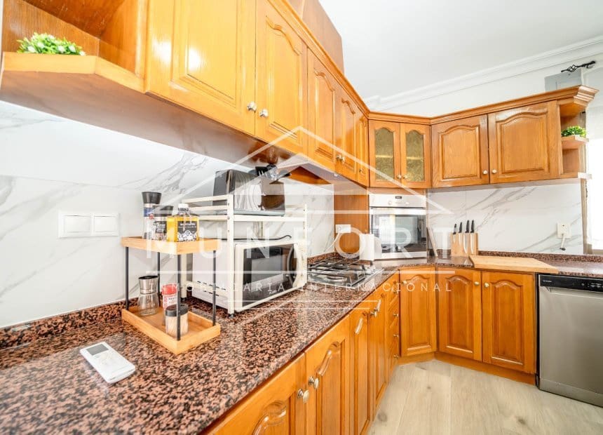 Appartement de 3 chambres à louer à Lo Pagan - 850 € (Ref: 9946050)
