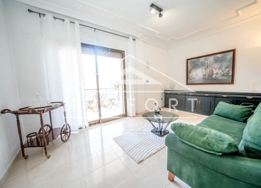 Appartement de 3 chambres à louer à Lo Pagan - 850 € (Ref: 9946050)