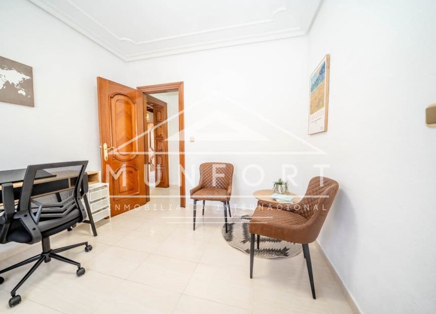 Appartement de 3 chambres à louer à Lo Pagan - 850 € (Ref: 9946050)