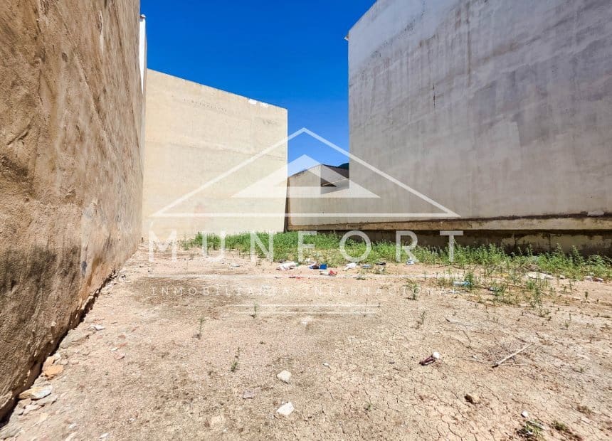 Byggegrund til salg i Los Alcazares - € 99.900 (Ref: 9948843)