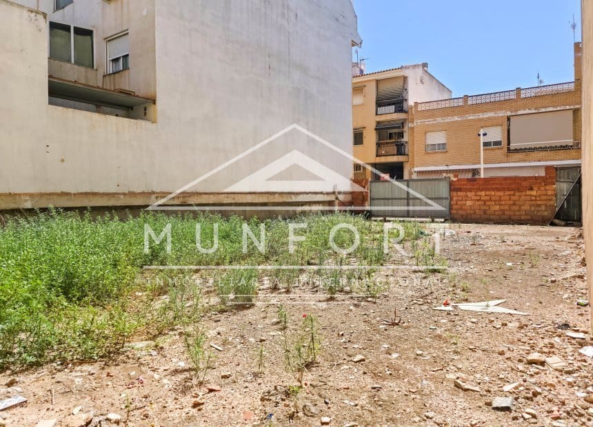 Byggegrund til salg i Los Alcazares - € 99.900 (Ref: 9948843)
