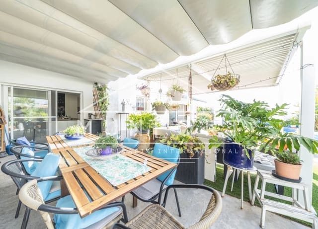 2 chambre Villa/Maison à vendre à El Chaparral - La Siesta - La Torreta, Torrevieja avec piscine - 464 999 € (Ref: 9948845)