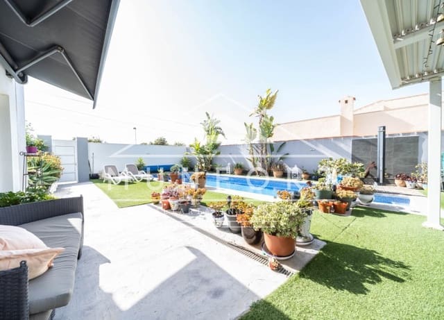 2 chambre Villa/Maison à vendre à El Chaparral - La Siesta - La Torreta, Torrevieja avec piscine - 464 999 € (Ref: 9948845)