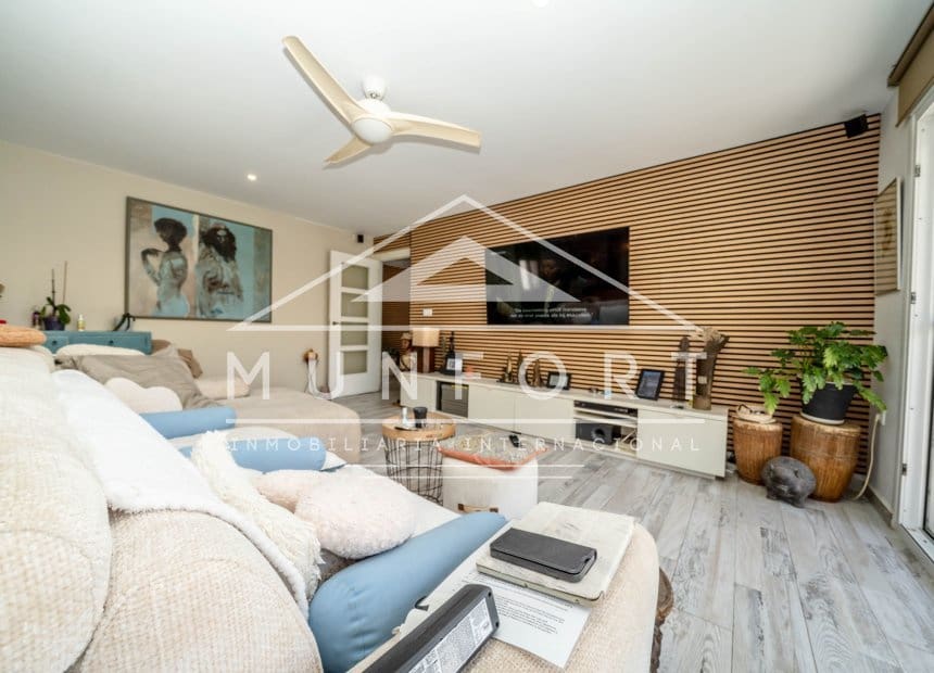 2 soverom Villa til salgs i Torrevieja med svømmebasseng - € 464 999 (Ref: 9948845)