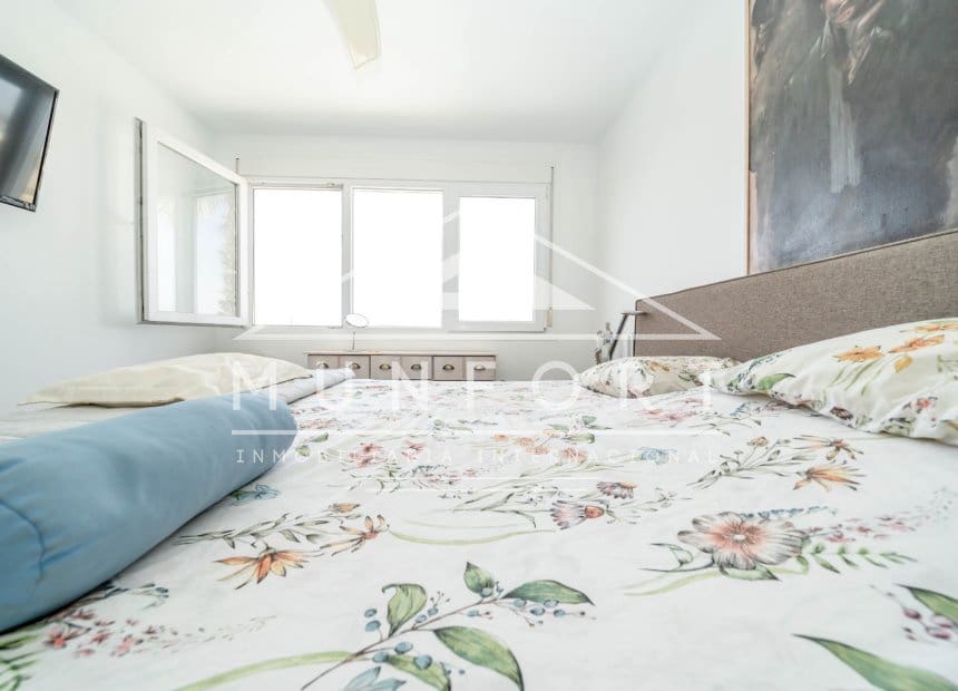 2 soverom Villa til salgs i Torrevieja med svømmebasseng - € 464 999 (Ref: 9948845)