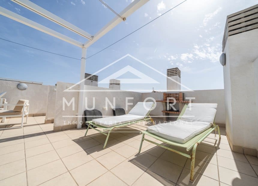 2 slaapkamer Penthouse te koop in Orihuela Costa met zwembad - € 299.900 (Ref: 9950357)
