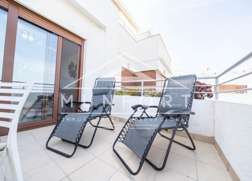 2 slaapkamer Penthouse te koop in Orihuela Costa met zwembad - € 299.900 (Ref: 9950357)