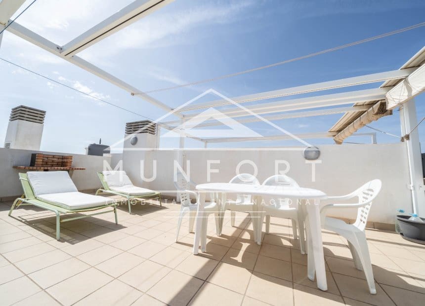 2 slaapkamer Penthouse te koop in Orihuela Costa met zwembad - € 299.900 (Ref: 9950357)