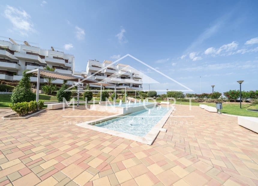 2 slaapkamer Penthouse te koop in Orihuela Costa met zwembad - € 299.900 (Ref: 9950357)