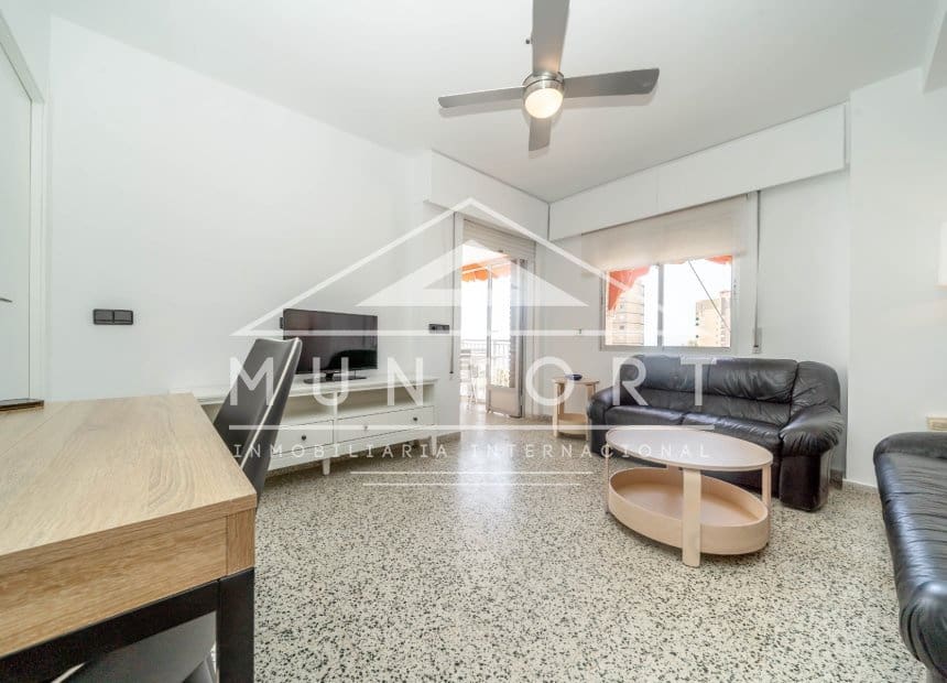 2 soverom Leilighet til leie i Dehesa de Campoamor - € 800 (Ref: 9956628)