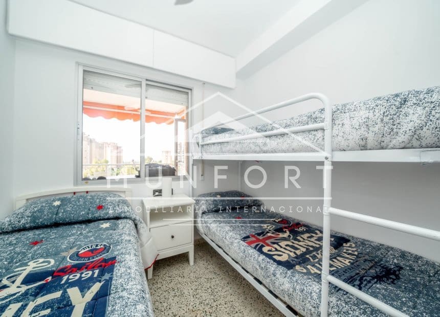 2 soverom Leilighet til leie i Dehesa de Campoamor - € 800 (Ref: 9956628)
