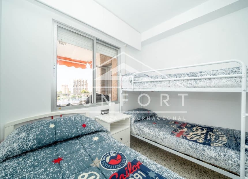 2 soverom Leilighet til leie i Dehesa de Campoamor - € 800 (Ref: 9956628)