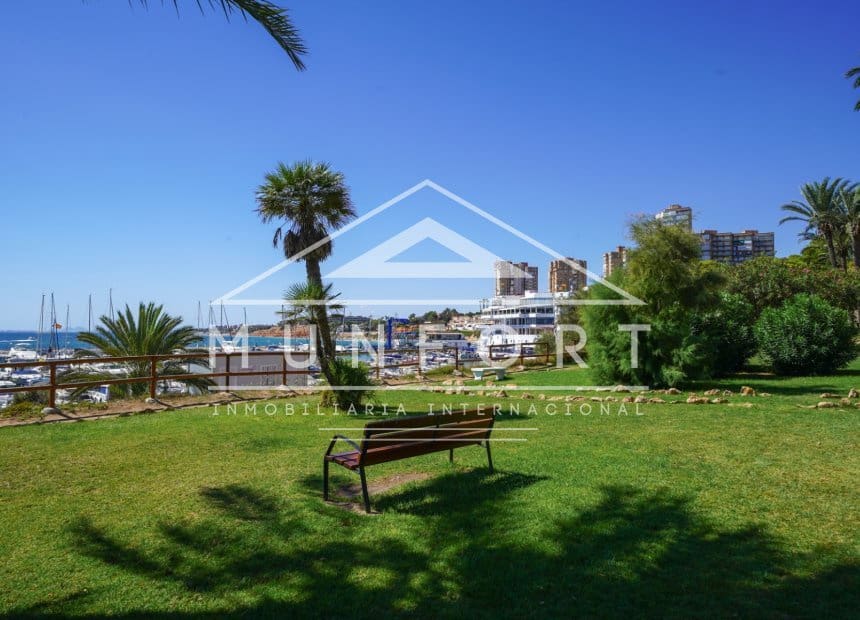 2 makuuhuone Huoneisto vuokrattavana paikassa Dehesa de Campoamor - 800 € (Ref: 9956628)
